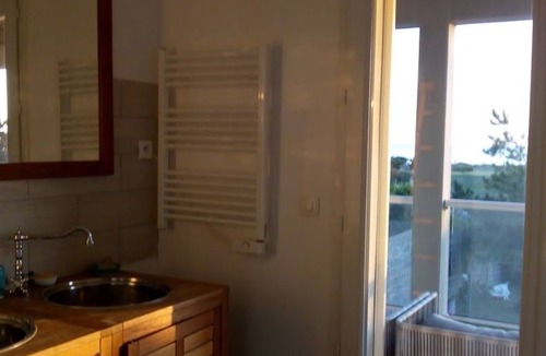 Denneville House | Robinson-Villa mit Meerblick, 50m vom Strand entfernt by Interhome