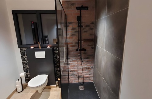 Saint-Antonin Noble Val Apartment | Romantic Suite: The Pleasure of the Senses