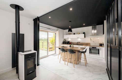 Ploufragan Apartment | Romantic Getaway, close to St-Brieuc & the beaches