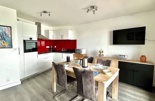 Etel Apartment | Room Apartment with Sea View – South-Facing Residence – Etel Beach Opposite