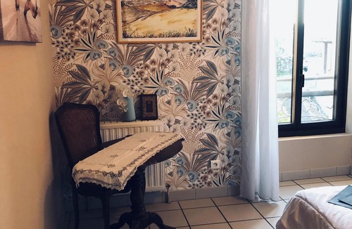 Saint-Projet Bed & Breakfast | ROOM for 2 adults 1 h30 from TOULOUSE - Pets under -3 kg accepted.
