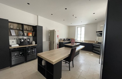 Savigny-les-Beaune Bed & Breakfast | Room Les Chatelots for 2 people