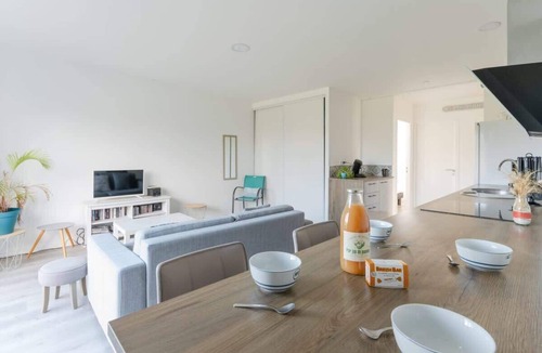 Ploudalmezeau Apartment | Roscaroc Enez Karn - Nice T2 sea view near the bea