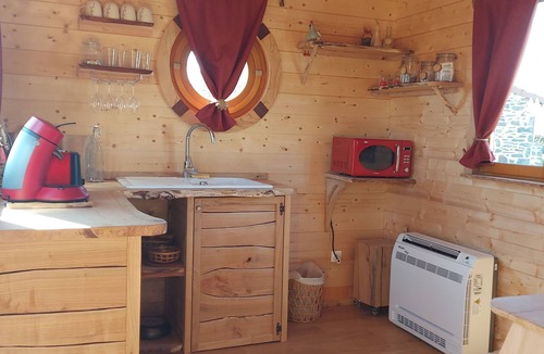 Massiac Ski Chalet | Roulotte de Charme Dans le Cantal en Auvergne