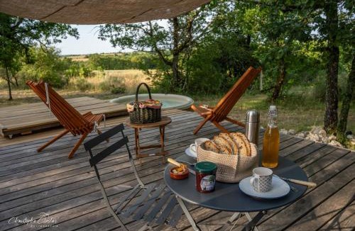 Carnac-Rouffiac Apartment | Roulotte de Combeplane