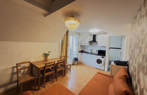 Le Bourget Apartment | Royal Crown Apartment With Royal Garden