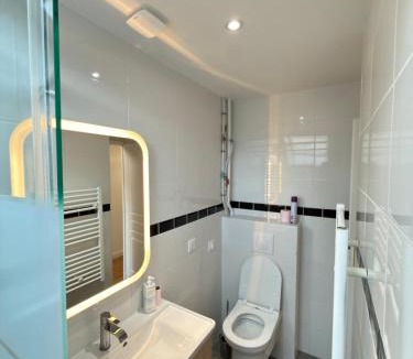 Le Bourget Apartment | Royal Garden Residence