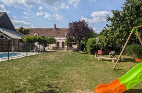 Chabris House | Séjour champêtre avec piscine partagée à Chabris - FR-1-591-739