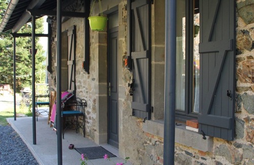 Lavoine House | Séjour groupe gîtes Via Nova à Lavoine : 13 pers. gîte + 5 pers. loft