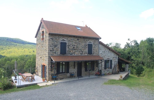 Lavoine House | Séjour groupe gîtes Via Nova à Lavoine : 13 pers. gîte + 5 pers. loft