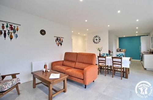 Plehedel House | Sails - PLEHEDEL
