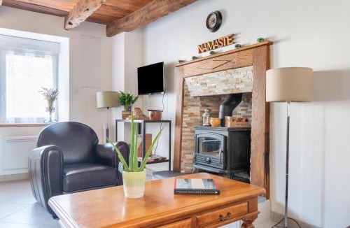 Plumieux House | Saléànou
