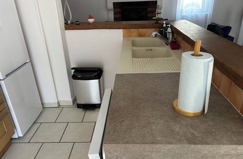 Saint-Satur House | Sancerrois: Town house in St Satur with courtyard, terrace and barbecue