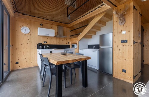Besse-et-Saint-Anastaise House | Sancy Nature - BESSE ET SAINT ANASTAISE