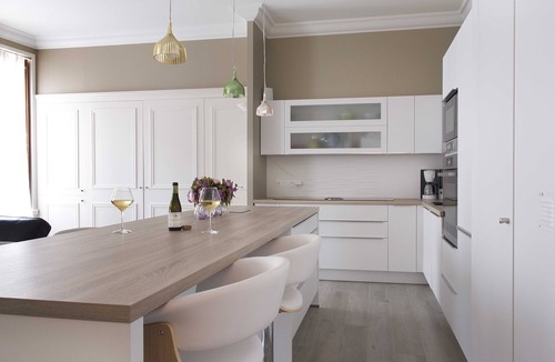 Beaune City Centre Apartment | Sasha - Appartement-Salle de bain