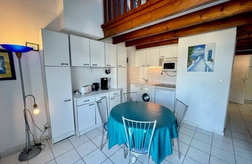 Saint-Pierre-Quiberon Apartment | Sea view apartment in Saint-Pierre-Quiberon with balcony and garage