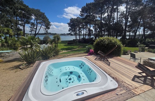 Locoal-Mendon House | Sea View, Pool & Sauna Property - 12 people
