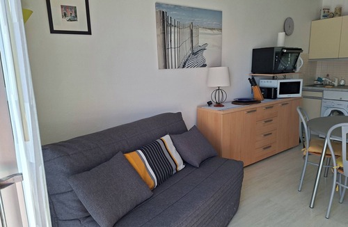 Saint-Cast-le-Guildo Apartment | Seaside apartment located 100m from the main beach and shops