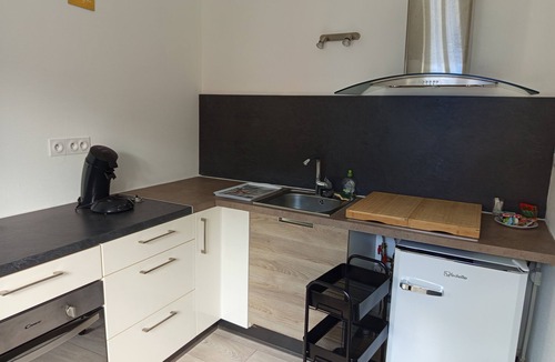 Blanzy Apartment | Self-contained apartment Blanzy Centre Bourg 2 to 4 persons