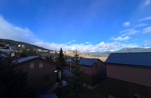 Les Angles Ski Chalet | Semi-Detached Chalet in the Heart of the Slopes