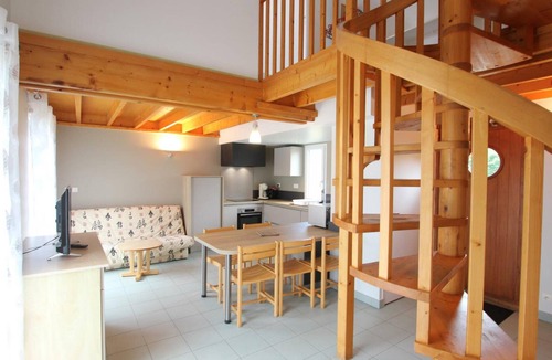 Biville Cottage | Semi-detached house in the heart of La Hague, pets allowed