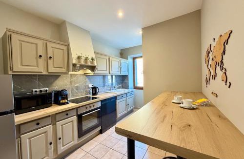 Bourgoin-Jallieu Apartment | Serena, Cocon Familial, Balnéo
