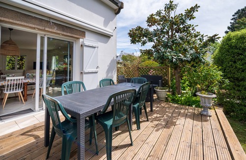 Carnac House | Serene Getaway Steps from the Carnac Alignments – Vacation Home