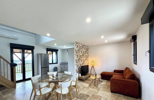 Preyssac-d'Excideuil Cottage | Single-storey house, pets allowed - 2 guests