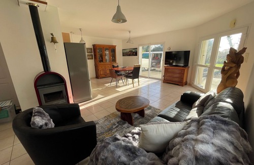 Lanmodez House | Single Storey house, two bedrooms, GR34, TV, WIFI, sea peach