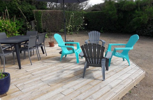 Les Pieux Cottage | Single-Storey House with Garden near Beach – Sleeps 4, WiFi, Parking