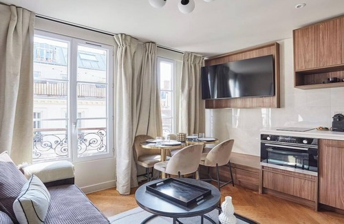 Hopital Saint-Louis Apartment | SITUATED IN A LIVELY AND AUTHENTIC PARISIAN NEIGHBORHOOD – LE MARAIS