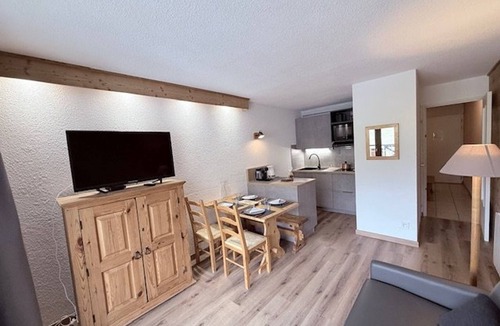 Montgenevre Apartment | Ski-In/Ski-Out Studio with Mountain Area and Balcony Facing the Slopes in Montgenèvre