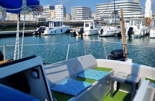 Saint-Martin-du-Littoral Boat Rental | SLEEPING ON THE WATER