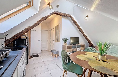 Annet-sur-Marne Apartment | Sleeps 6, close to Disney in 15 minutes and Paris in 25 minutes