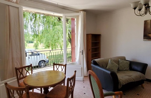 Laussou House | Sleeps 8 with Pool and Pet-Friendly