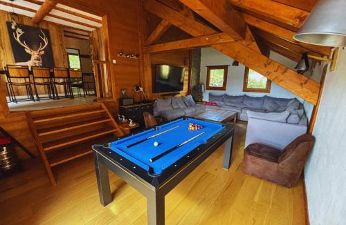 Montgenevre Ski Chalet | Slope-Side Chalet w/Jacuzzi, Home Cinema, for 16 Guests