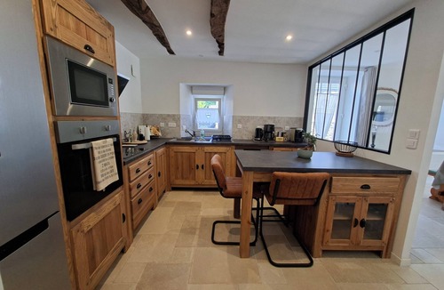 Brehand House | Small country house with wood-burning stove, 20 minutes from beaches.