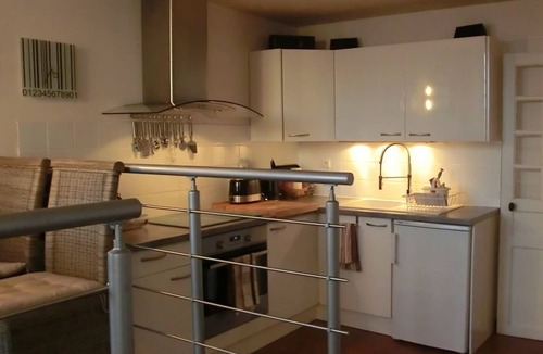 Sancerre House | Small historic house - wine bistros & restaurants nearby