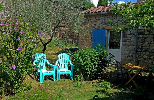 Chambonas House | Small mazet nestled at the foot of the château