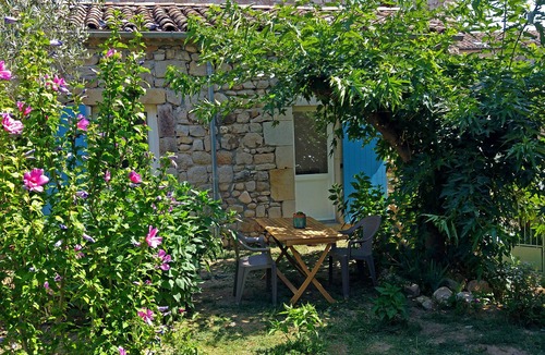 Chambonas House | Small mazet nestled at the foot of the château