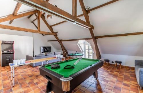 Feins-en-Gatinais Villa | So Villa Bergerie 45 - Heated pool - Soccer - Jacuzzi - 1h30 from Paris - 30 beds