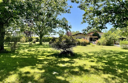 Soustons House | Soustons Grande Propriété Dans un Écrin de Verdure en Lisière de Forêt