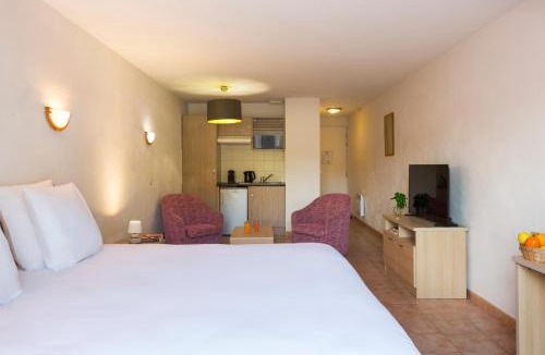 Barbaste Apartment | SOWELL HÔTELS Le Domaine du Golf d'Albret