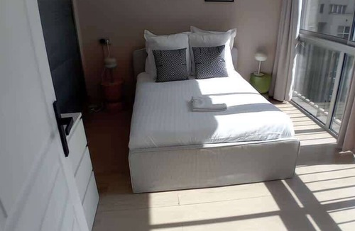 Gambetta Apartment | Spacious 5BR Apartment in La Defense