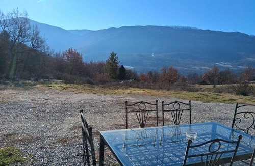 Noyers-sur-Jabron House | Spacious 7-person villa facing Montagne de Lure