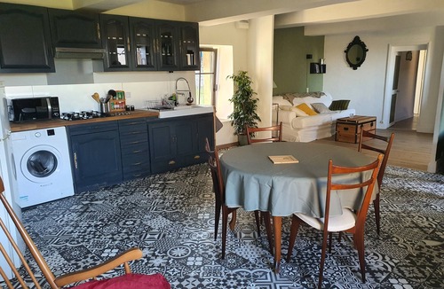 Bellenaves House | Spacious Apartment in a Bourbonnaise Longère Near Château de Bellenaves