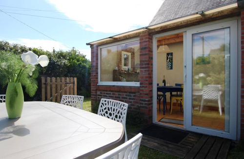 Saint-Marcouf Cottage | Spacious cottage with terrace and garden, 10 km from D-Day beach
