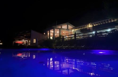 Bourdeaux House | Spacious Gîte with 16-Person Spa and Jacuzzi near Medieval Village
