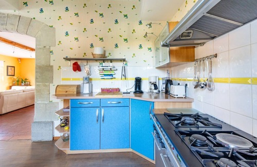 Louvemont House | Spacious gîte with swimming pool - Ideal for groups 8 bedrooms