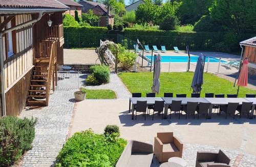 Louvemont House | Spacious gîte with swimming pool - Ideal for groups 8 bedrooms